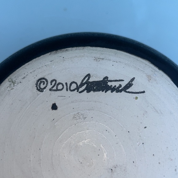 2010 Jan Bostwick signed Pottery Vase Crock Planter is black w/ gray glaze - Picture 4 of 6